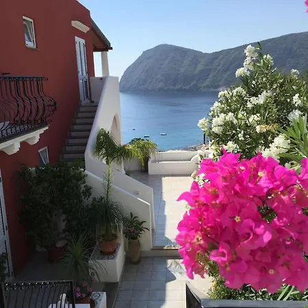 Flach D By Interhome